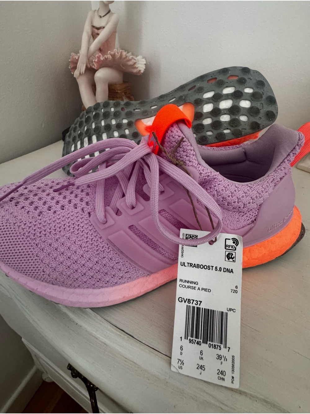 New Adidas Ultraboost 5.0 DNA - Women’s 7.5